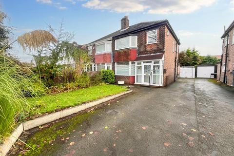 3 bedroom semi-detached house for sale, Manor Avenue, Sale