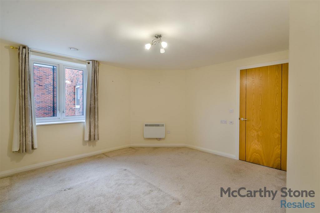 8628505-interior03.jpg