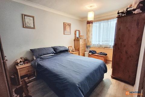 17 Juniper Crescent, Peterborough, PE3 9QY
