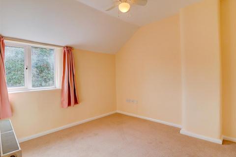 2 bedroom end of terrace house to rent, Great William Street, Stratford-Upon-Avon