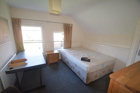 6 bedroom flat to rent, 78 High Street