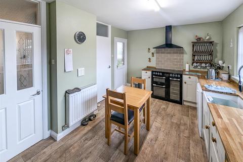 38 Chapel Road, Weldon, Corby, NN17 3HP