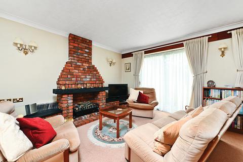 3 bedroom semi-detached house for sale, Fernhill Road, Farnborough, GU14