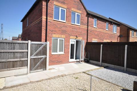 3 bedroom semi-detached house to rent, Oxford Street, Thorne, Doncaster