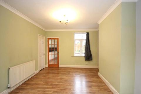 2 bedroom terraced house to rent, Knox Road, Wellingborough NN8