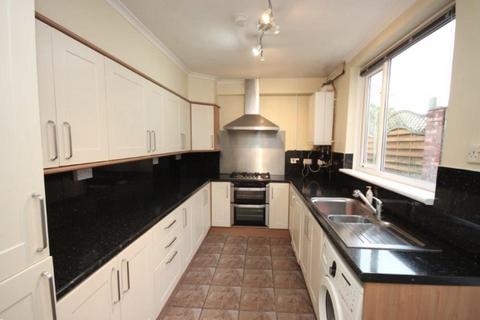 2 bedroom terraced house to rent, Knox Road, Wellingborough NN8