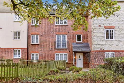 2 bedroom flat for sale, Balliol Grove, Maidstone, Kent