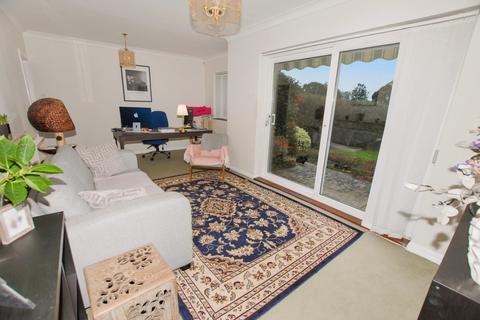 2 bedroom bungalow for sale, Highfield Close, Saltwood, CT21