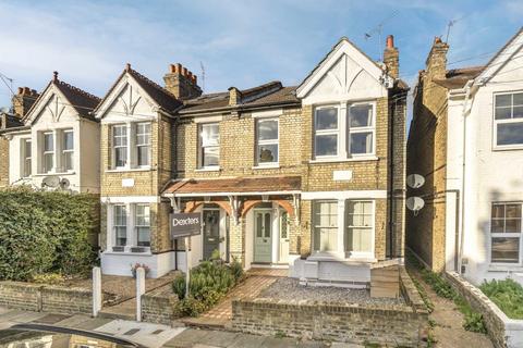 2 bedroom flat to rent, Kenley Road, St Margarets TW1