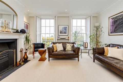 3 bedroom house for sale, Southwood Lane, Highgate, London, N6