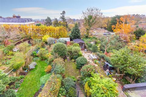 3 bedroom house for sale, Southwood Lane, Highgate, London, N6