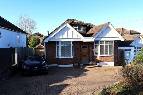 3 bedroom detached bungalow for sale, Caldecote Gardens, Bushey WD23