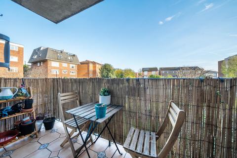 2 bedroom flat for sale, Elm Grove, Wimbledon