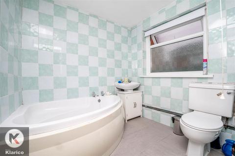 40 Passey Road, Birmingham, B13 9NU