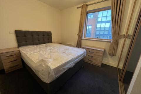 1 bedroom flat to rent, Canal Wharf, 16 Waterfront Walk, Birmingham, West Midlands, B1