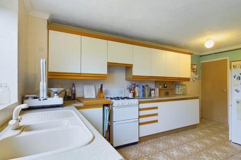 3 bedroom end of terrace house for sale, Wingate Walk, Aylesbury HP20