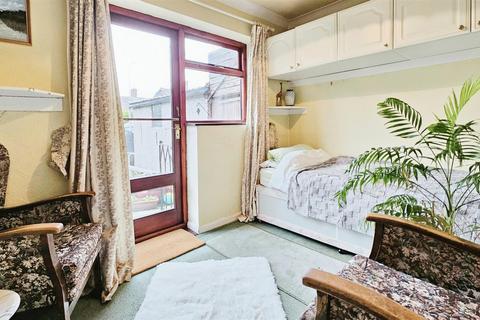 39 Castle View, Hatton, Derby, DE65 5QL