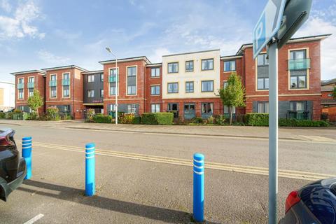 1 bedroom retirement property for sale, Newbury,  Berkshire,  RG14