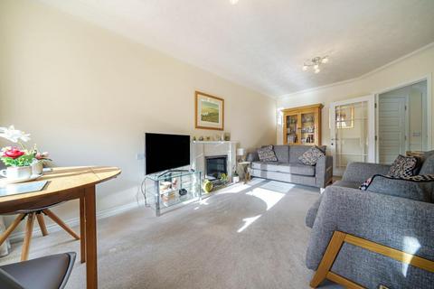 1 bedroom retirement property for sale, Newbury,  Berkshire,  RG14