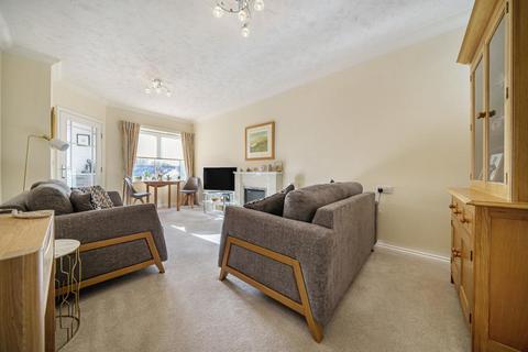 1 bedroom retirement property for sale, Newbury,  Berkshire,  RG14