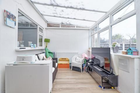 55 Boundary Road, Leigh-on-sea, SS9 5BP