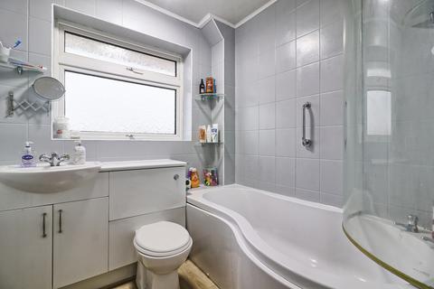 55 Boundary Road, Leigh-on-sea, SS9 5BP