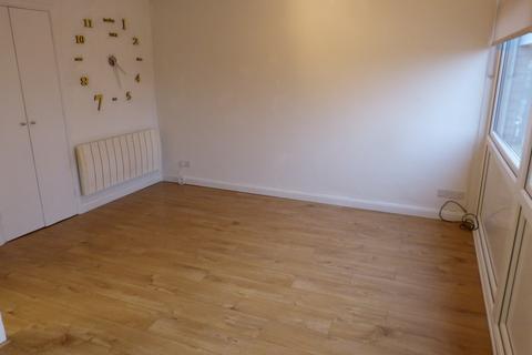 1 bedroom apartment to rent, HIGHFIELD ROAD, London, NW11