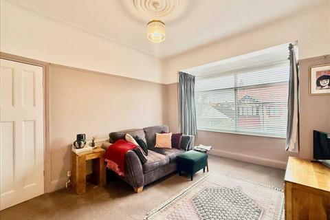 3 bedroom apartment for sale, Leigh on Sea SS9