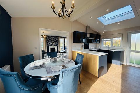 2 bedroom park home for sale, Broadway, Worcestershire, WR12