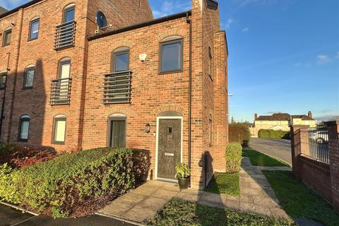 2 bedroom duplex for sale, Argyle Close, Stourbridge, DY8 4XT