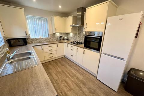 2 bedroom duplex for sale, Argyle Close, Stourbridge, DY8 4XT