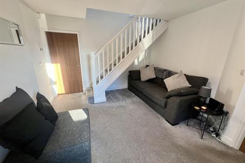 55 Argyle Close, Stourbridge, DY8 4XT