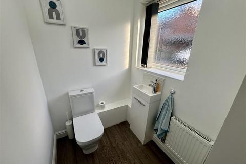 55 Argyle Close, Stourbridge, DY8 4XT
