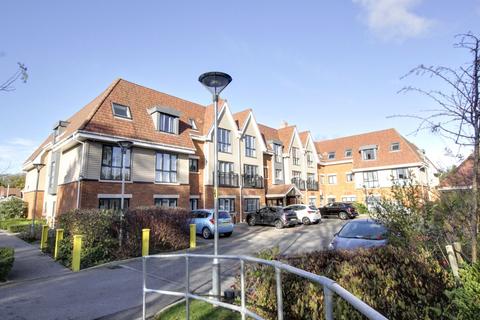 1 bedroom flat for sale, Kleinwort Close, Hurst Place, RH16