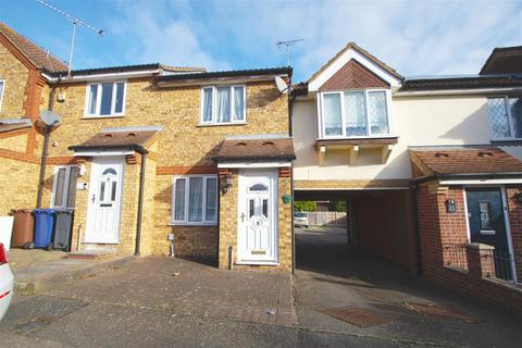 2 bedroom terraced house for sale, St. Michaels Close, Aveley RM15