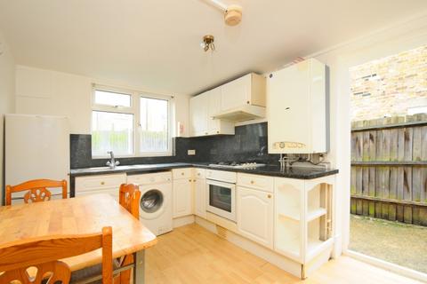 1 bedroom flat to rent, Marmont Road Peckham SE15