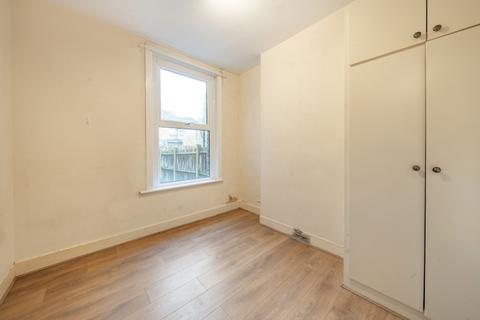 1 bedroom flat to rent, Marmont Road Peckham SE15