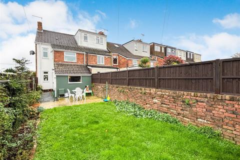 2 bedroom end of terrace house for sale, Poole Road, Poole BH16