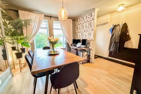 2 bedroom end of terrace house for sale, Poole Road, Poole BH16