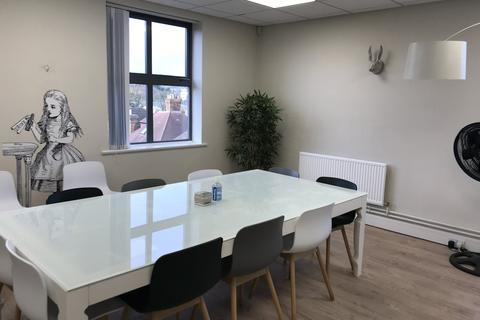 Office to rent, 3rd Floor, Chancery House, Leas Road, Guildford Surrey, GU1 4QW