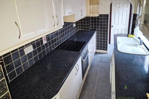 2 bedroom terraced house for sale, Stedman Street, Northwood, Staffordshire ST1