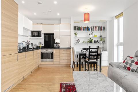 1 bedroom apartment for sale, Lark Court, Colindale