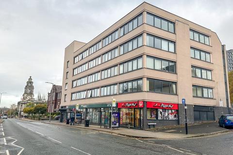 2 bedroom flat for sale, Millbrook Street, Stockport