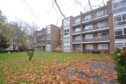 2 bedroom flat to rent, Foxgrove Road, Beckenham, BR3