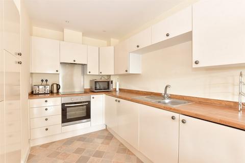 2 bedroom flat for sale, Landguard Manor Road, Shanklin, Isle of Wight