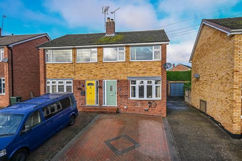 3 bedroom semi-detached house for sale, 10 Cantreyn Drive, Bridgnorth