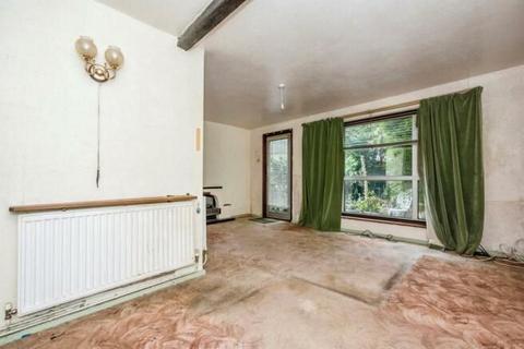 3 bedroom terraced house for sale, 62 Foxglove Road, South Ockendon, Essex, RM15 6ET