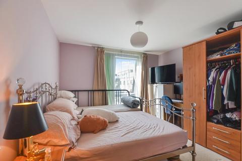 1 bedroom flat for sale, Neasden Lane, London, NW10