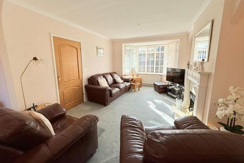 3 bedroom semi-detached house for sale, Tanhouse Farm Road, Solihull