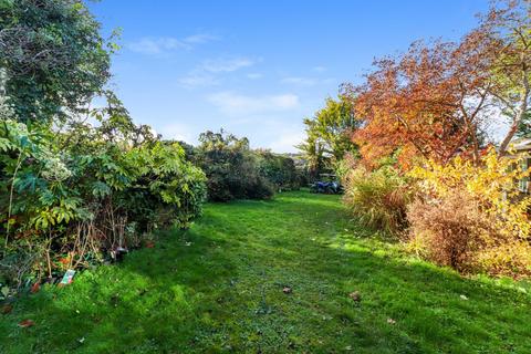 4 bedroom bungalow for sale, Millstream Way, Wooburn Moor, HP10